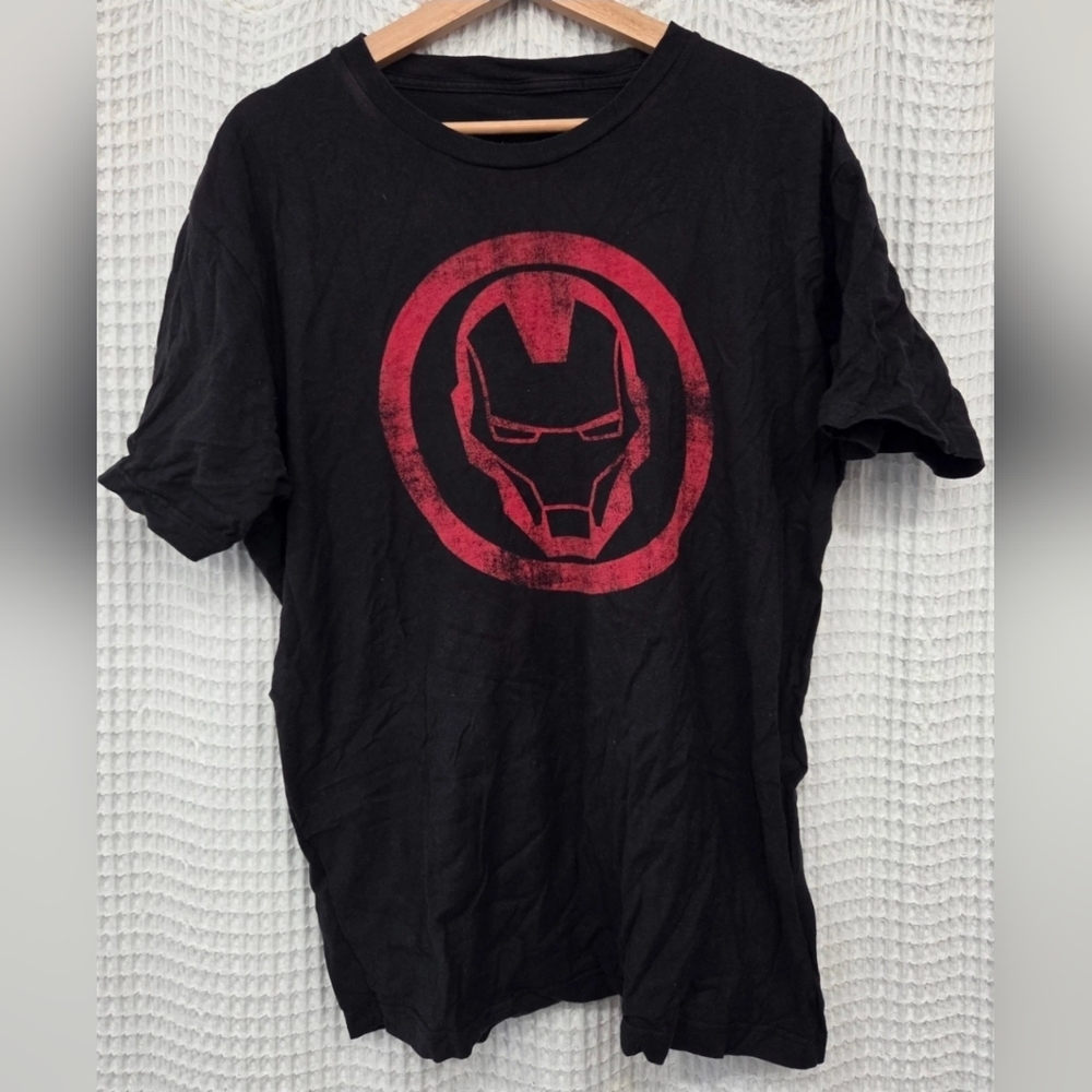 Marvel Avengers Assemble: IronMan Logo Black Men's XL Distressed Graphic T Shirt